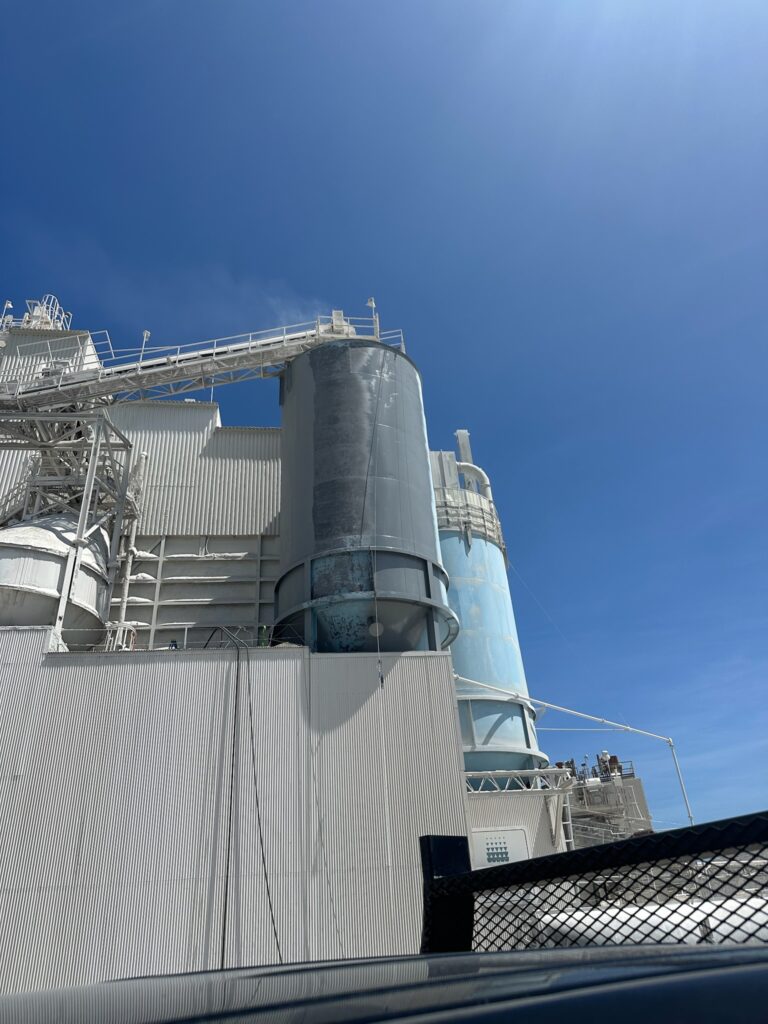 Sandblasting and painting tanks During Sandblasting and painting tanks